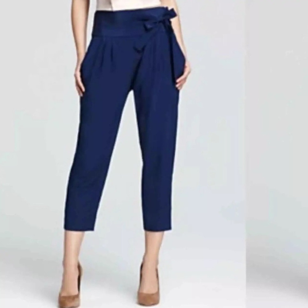 Diane Von Furstenberg Navy Blue Women's Crop Pants size 14 Casual Business